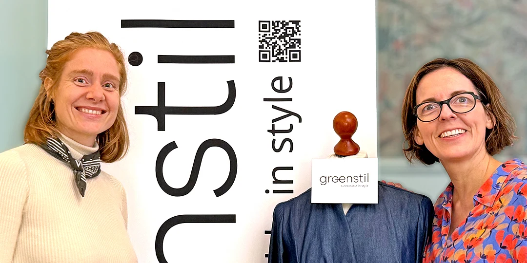 Larissa Spindler und Birgitta Schneider präsentieren das neue Logo Design für groenstil: Eine nachhaltige Mode-Marke